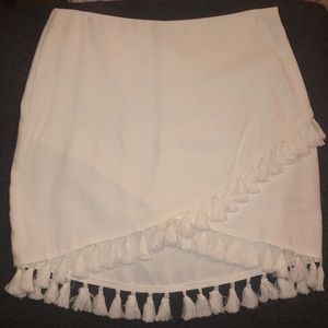 Fate white skirt with tassels